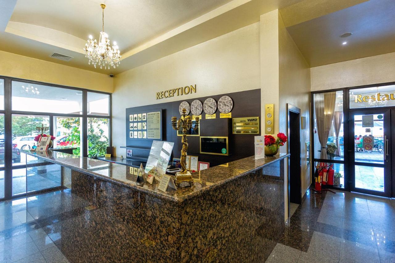 Viand Hotel Slantchev Briag Extérieur photo