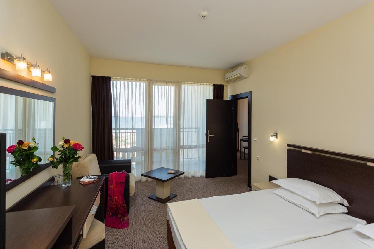 Viand Hotel Slantchev Briag Extérieur photo