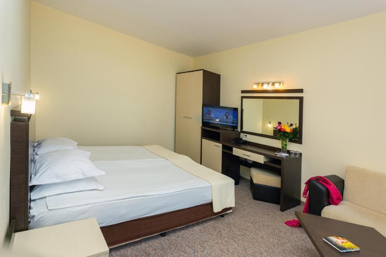 Viand Hotel Slantchev Briag Extérieur photo