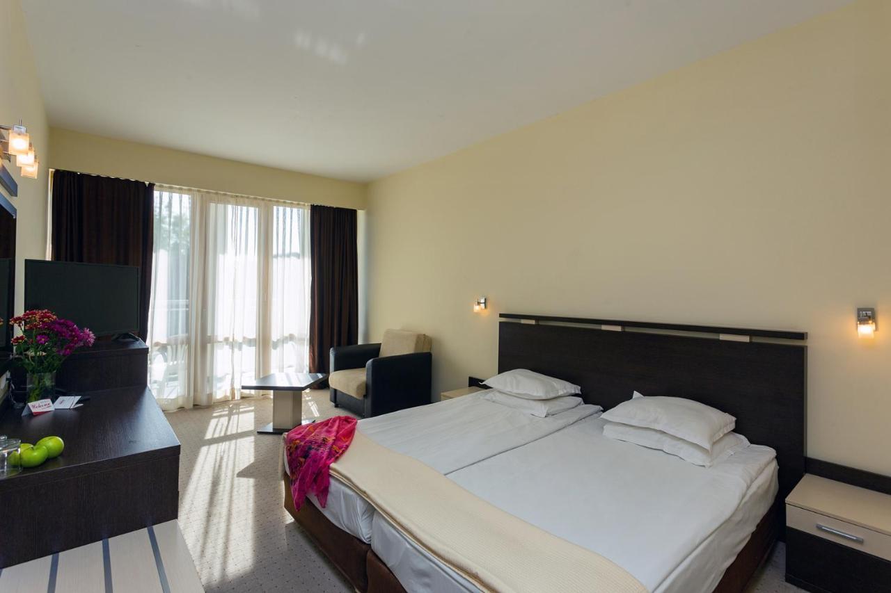 Viand Hotel Slantchev Briag Extérieur photo