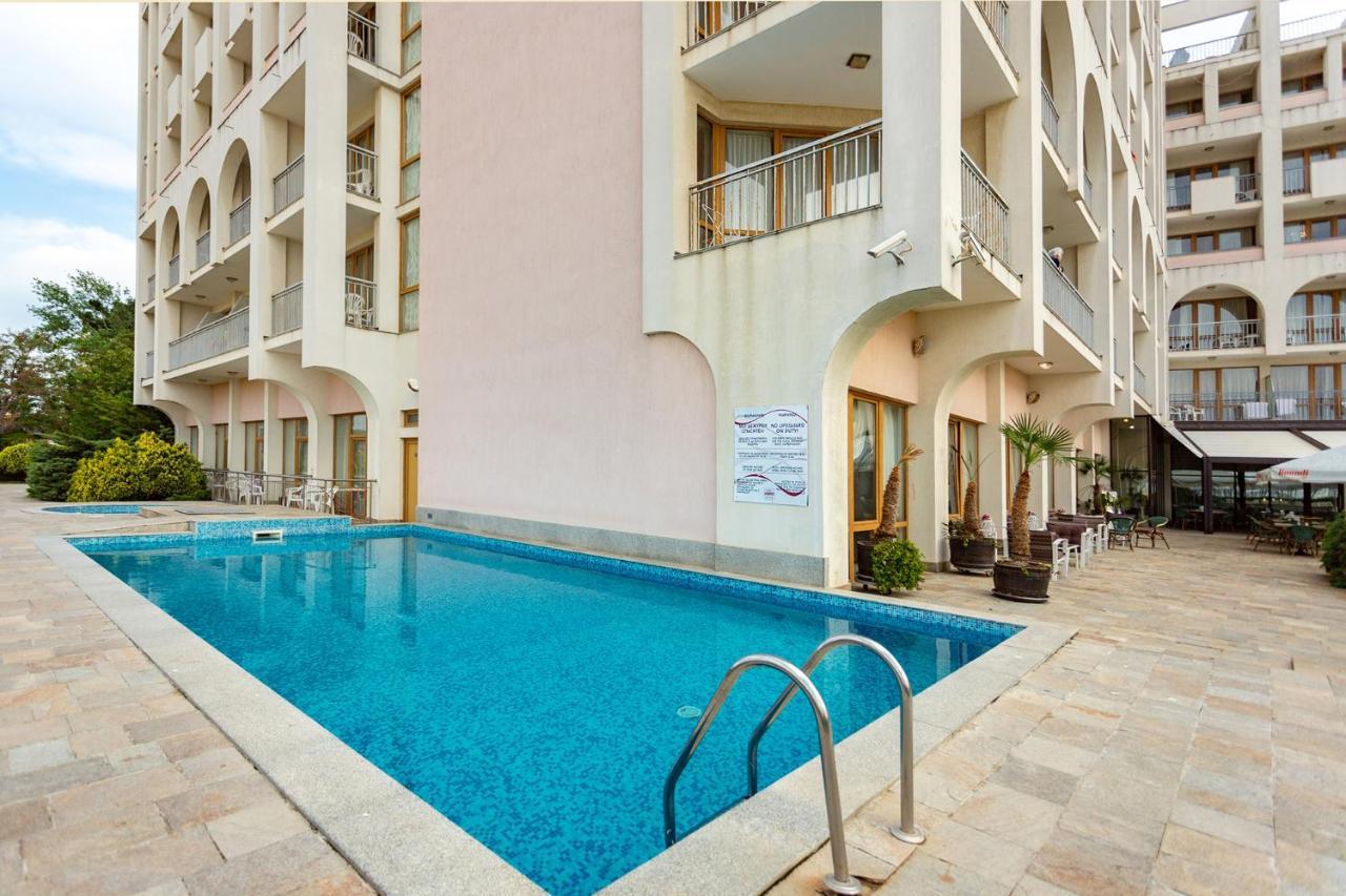 Viand Hotel Slantchev Briag Extérieur photo