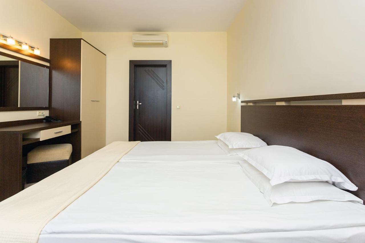 Viand Hotel Slantchev Briag Extérieur photo
